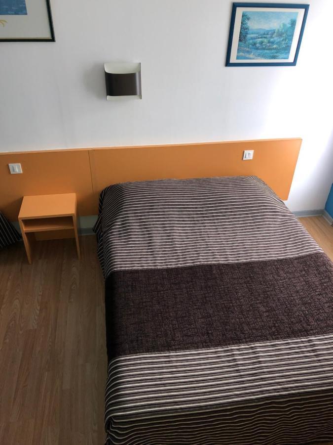 Hotel Au Petit Languedoc Lourdes Dış mekan fotoğraf